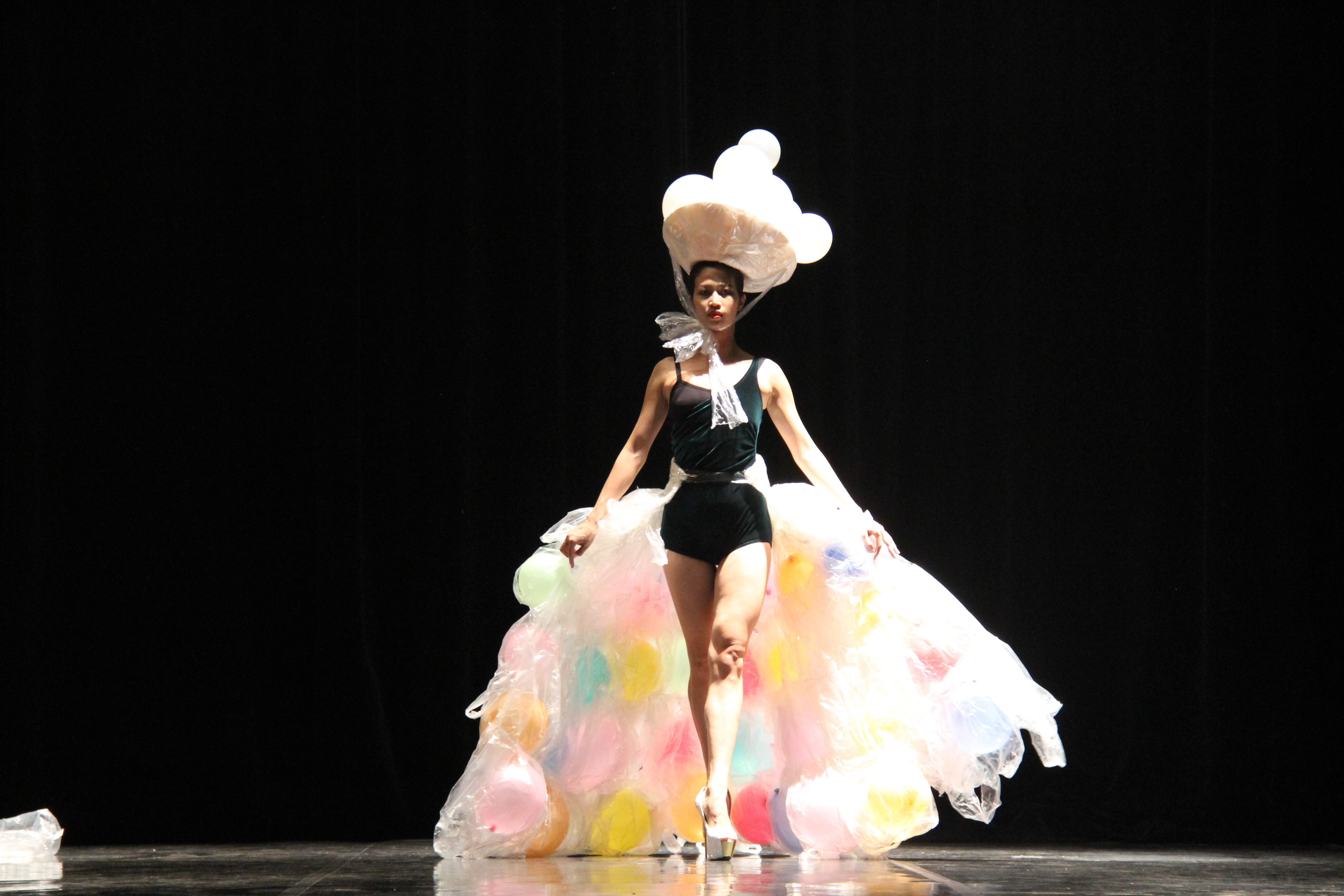 Hòa nhạc và múa đương đại “Khoảnh khắc Mùa Xuân”