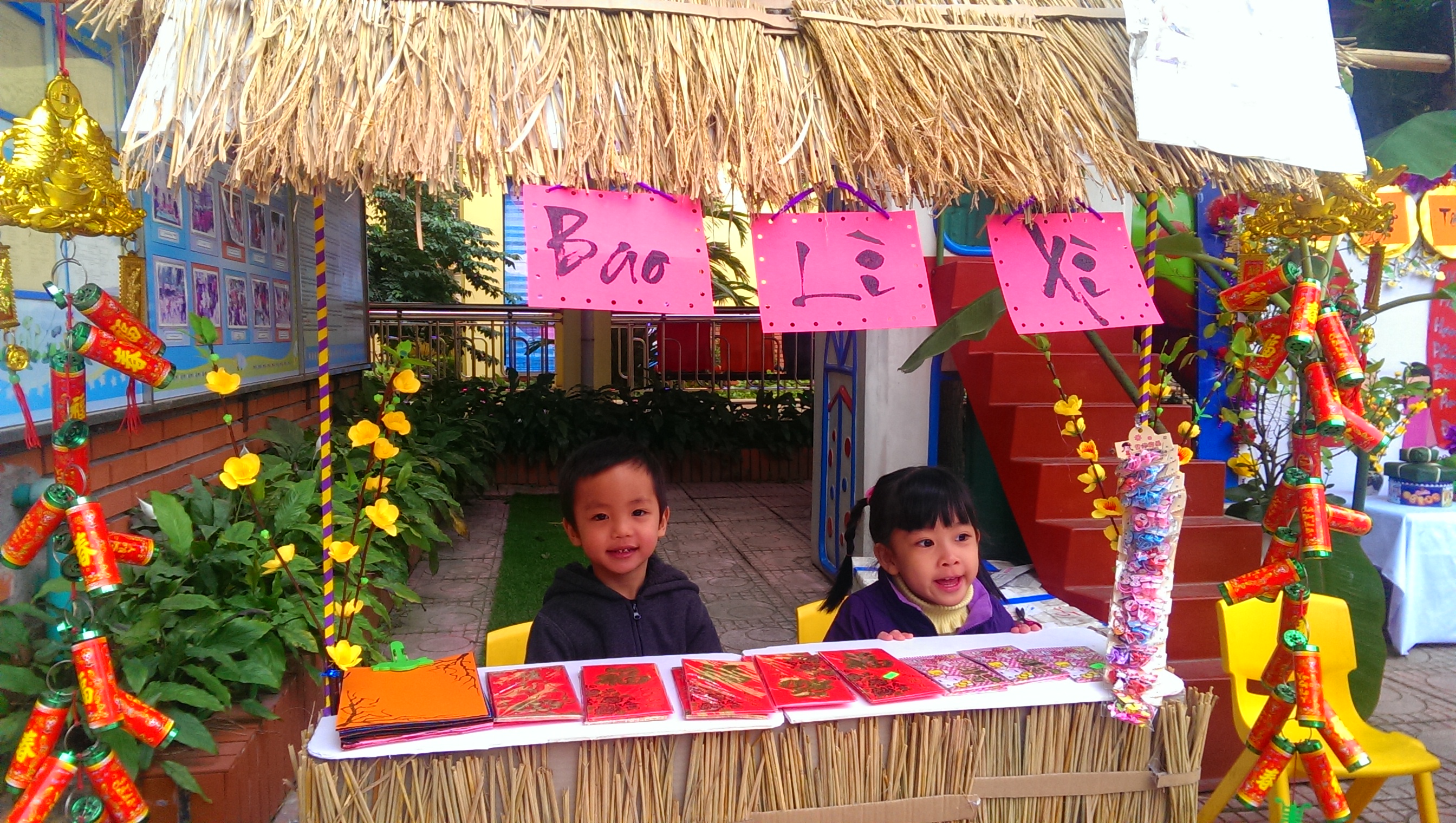 Hội chợ Xuân: Mùa xuân qua lăng kính trong veo của bé