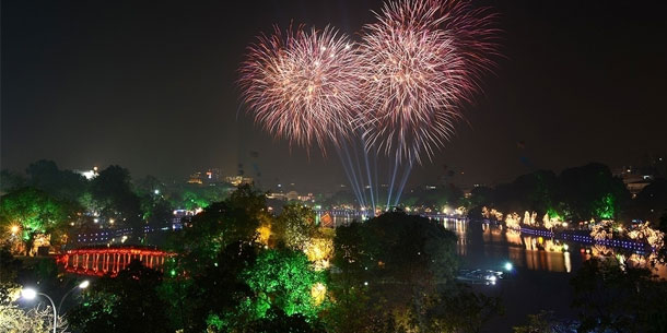 Hà Nội sẽ bắn pháo hoa tại 30 điểm dịp Tết Nguyên đán Kỷ Hợi 2019