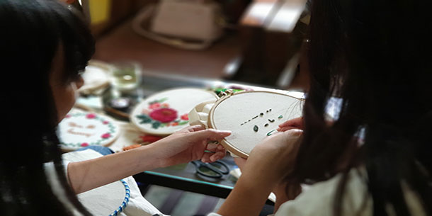 Workshop thêu tay cơ bản tháng 12 chủ đề: " Giáng sinh "