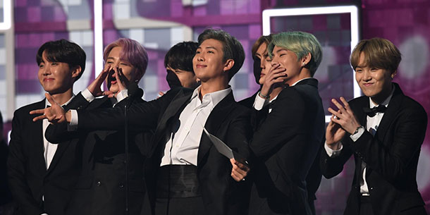 Phản ứng vừa đáng yêu vừa 'mặn' của vựa muối Bangtan (BTS) tại các lễ trao giải!!!