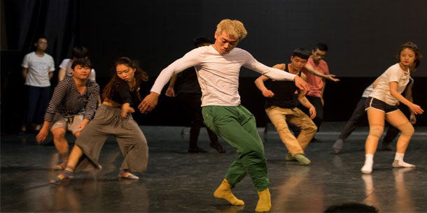 Workshop Múa Đương Đại Bão Xuyên