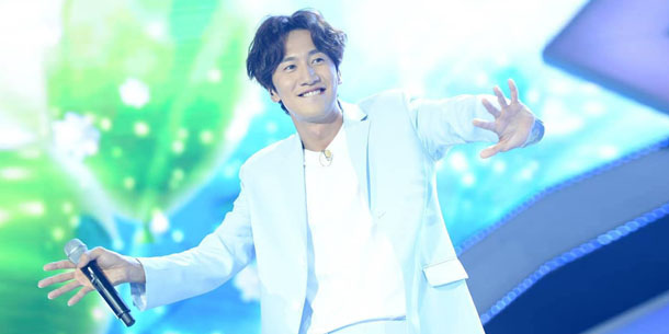 Lee Kwang Soo chính thức rời Running Man vì chấn thương sau tai nạn 