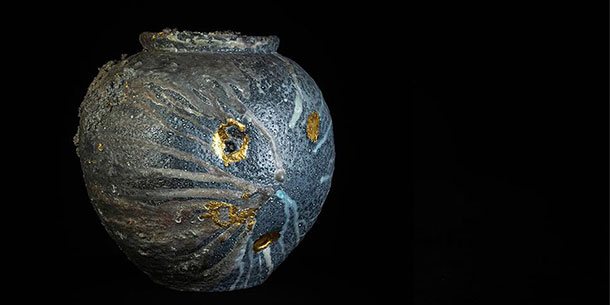 Triển lãm gốm men tro nung củi