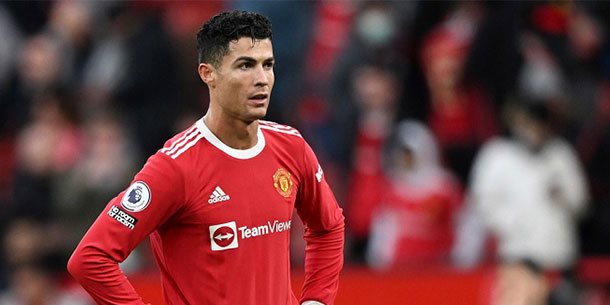 Tin thể thao ngày 08/03: FIFA tiếp tục trừng phạt Nga, MU đối mặt với việc mất 16 cầu thủ.