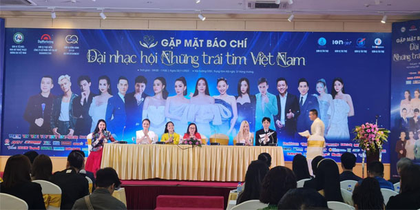 Đại nhạc hội Những Trái Tim Việt Nam công bố dàn line-up hùng hậu - Hồ Ngọc Hà, Lệ Quyên, Đông Nhi, Bích Phương, Tuấn Hưng,...