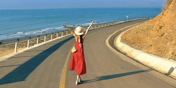 Chi tiết thời tiết 5 ngày nghỉ lễ tại các điểm du lịch từ 27.04 đến 01.05: Hà Nội, Nha Trang, Ninh Thuận nóng rát, Huế 41 độ C, chỉ số UV cao