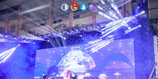 CHƯƠNG TRÌNH CHÀO TÂN SINH VIÊN KHÓA 50 TRƯỜNG ĐẠI HỌC LUẬT HÀ NỘI: KẾT NỐI NHỮNG KHÁC BIỆT - SẮC MÀU VÀ CẢM XÚC CÙNG HỘI TỤ ĐỂ SỨC TRẺ TOẢ SÁNG 