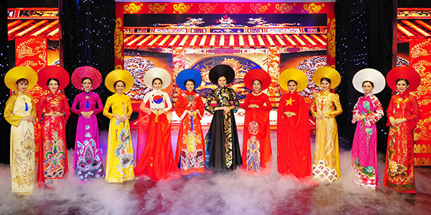 Áo Dài Show
