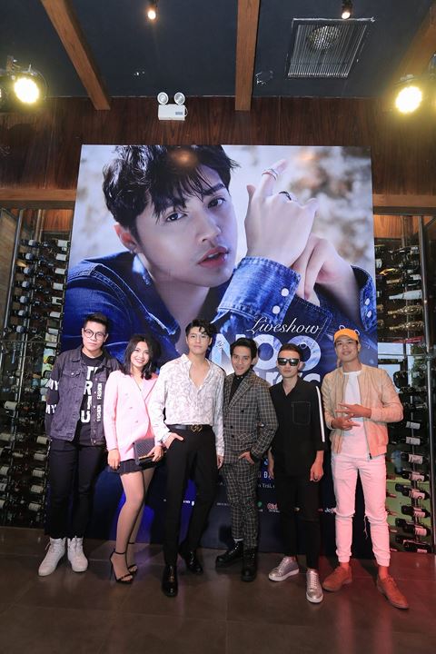 Choáng váng toàn tập với sân khấu miễn phí liveshow Noo Phước Thịnh in HaNoi