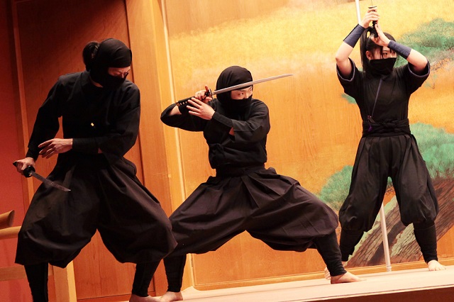 Thuyết trình và biểu diễn NINJA NHẬT BẢN